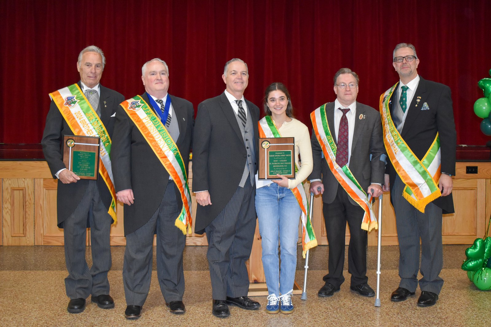 AOH Division 4 President presenting the Colleen Scholarship